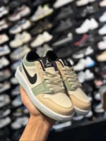 کتونی جردن وان زنانه کرم سبز