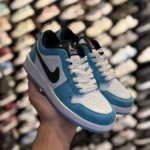 کتونی جردن وان زنانه سفيدآبی