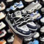 کتونی نایک اس بی دانک سرمه ای