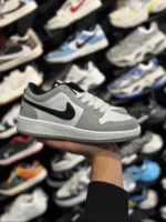 کتونی جردن وان زنانه سفيد طوسی - Image 3