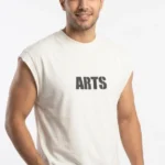 استایل کژوال با وست ARTS مردانه سفید مدل ARTS و برش آزاد سرشانه در مزون رم